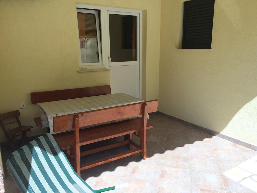 Apartment Kolundzic Novi Vinodolski Zimmer foto