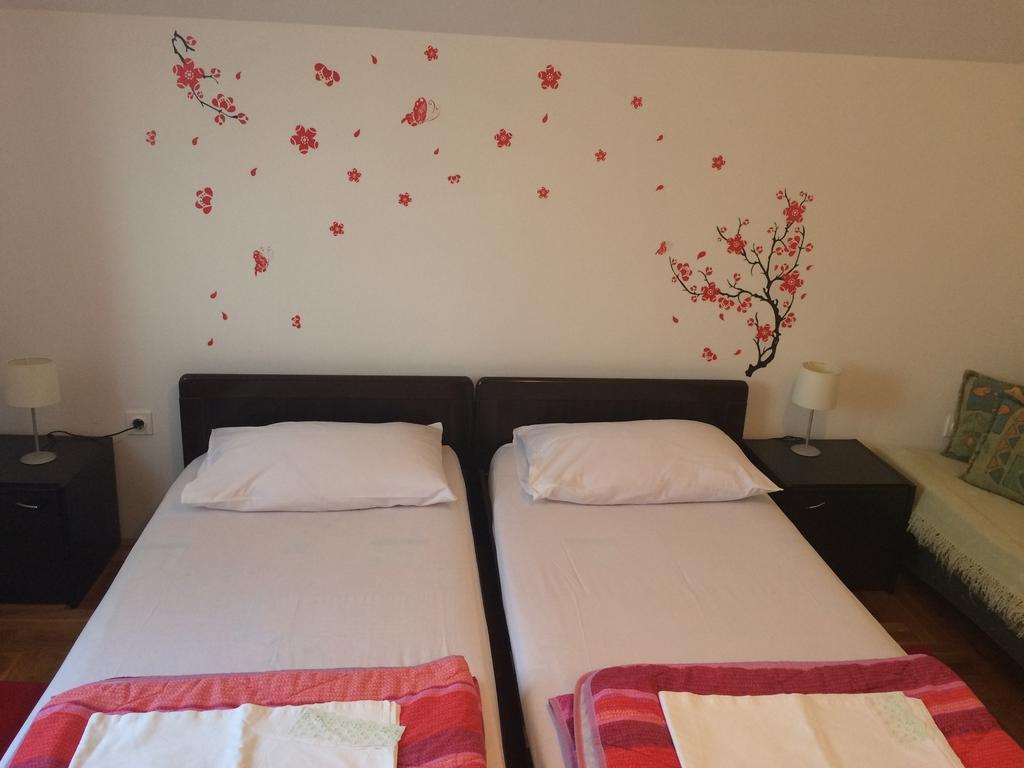 Apartment Kolundzic Novi Vinodolski Zimmer foto