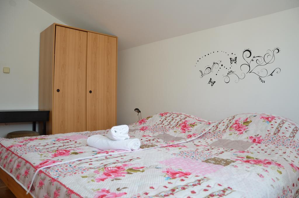 Apartment Kolundzic Novi Vinodolski Exterior foto